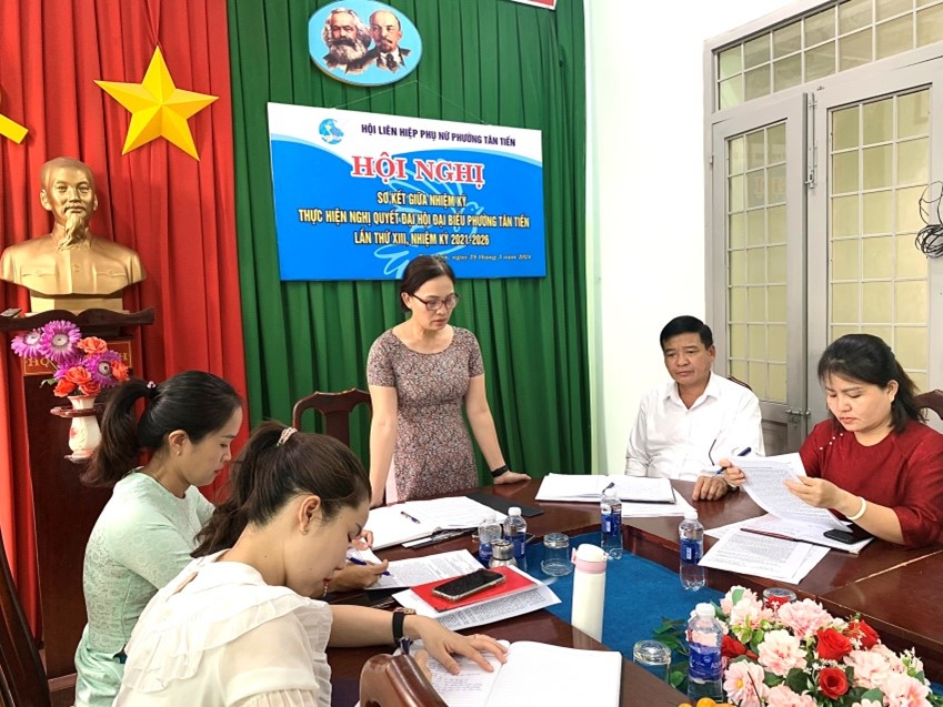 Hội Liên hiệp Phụ nữ phường Tân Tiến tổ chức Hội nghị Sơ kết giữa nhiệm kỳ thực hiện Nghị quyết Đại hội đại biểu Hội LHPN phường lần thứ XIII, nhiệm kỳ 2021 - 2026